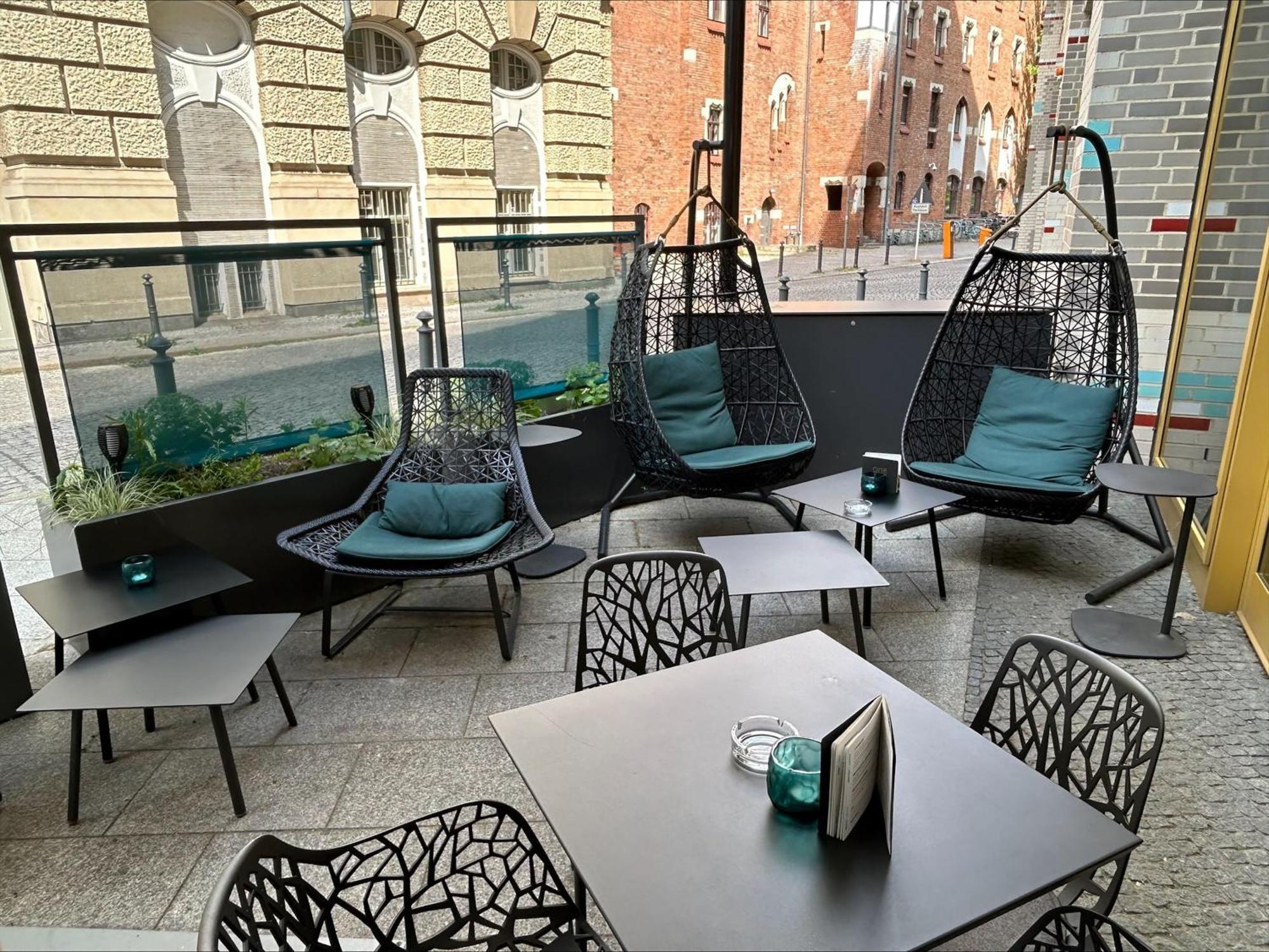 Motel One Hamburg-Altona Экстерьер фото