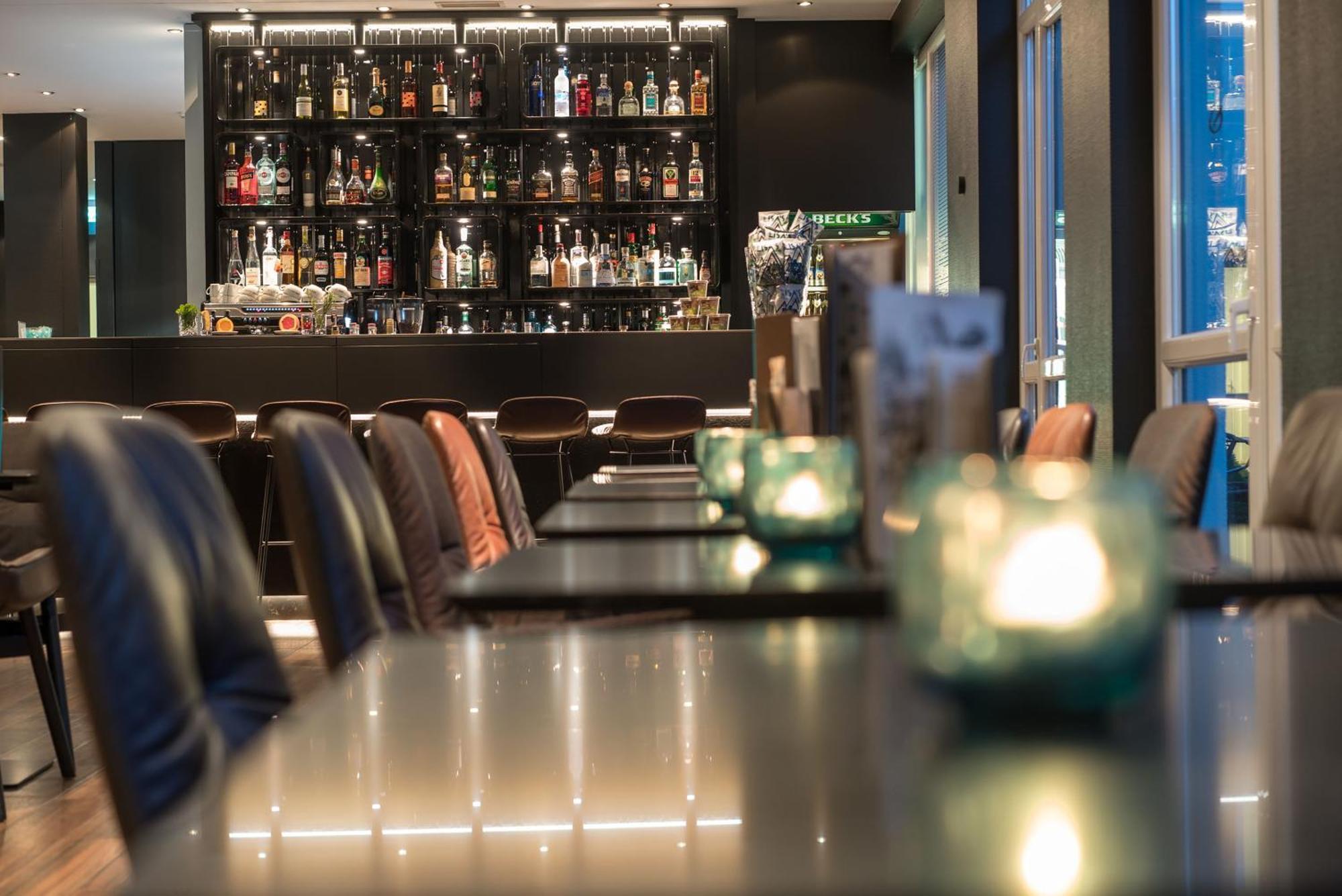 Motel One Hamburg-Altona Экстерьер фото