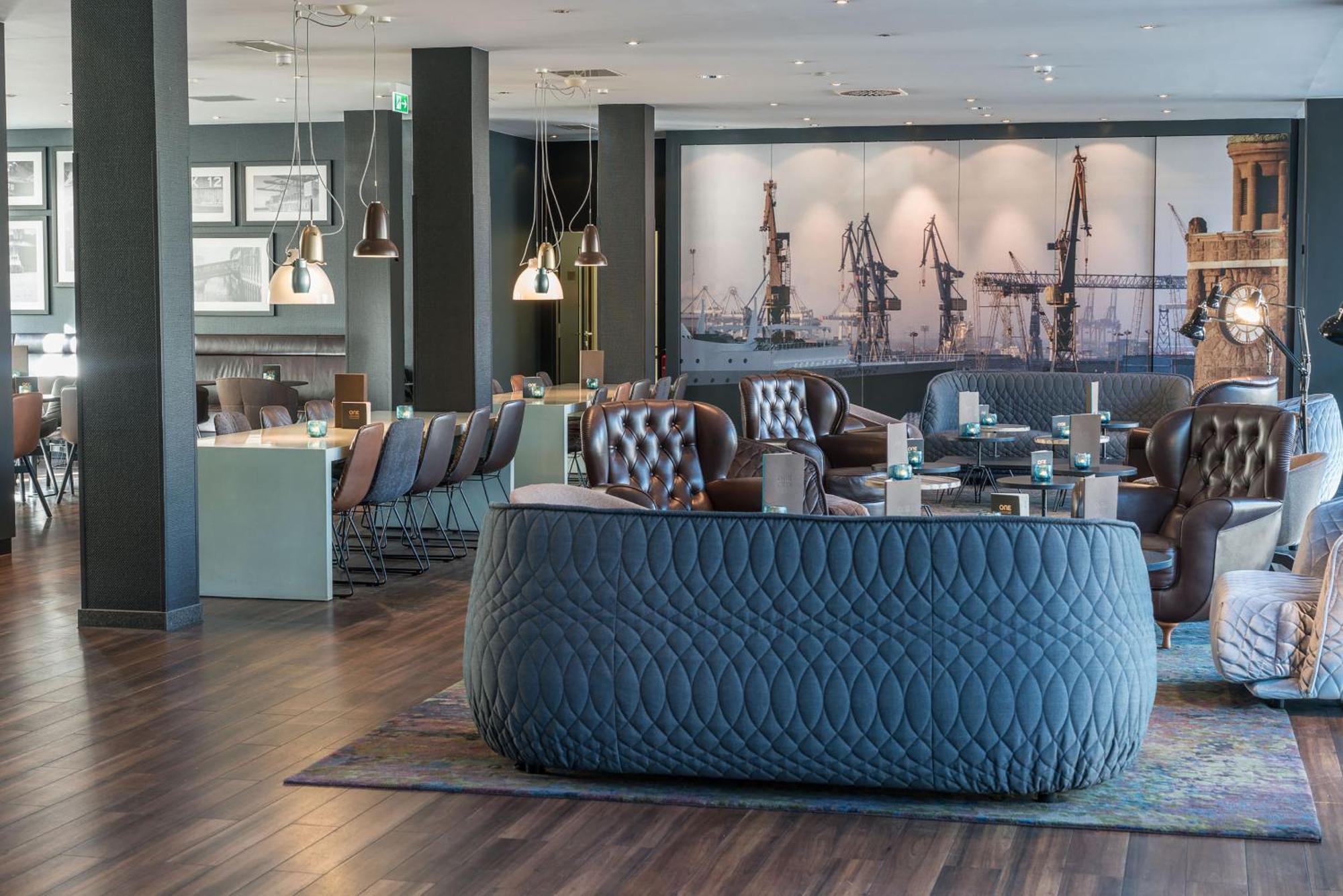 Motel One Hamburg-Altona Экстерьер фото